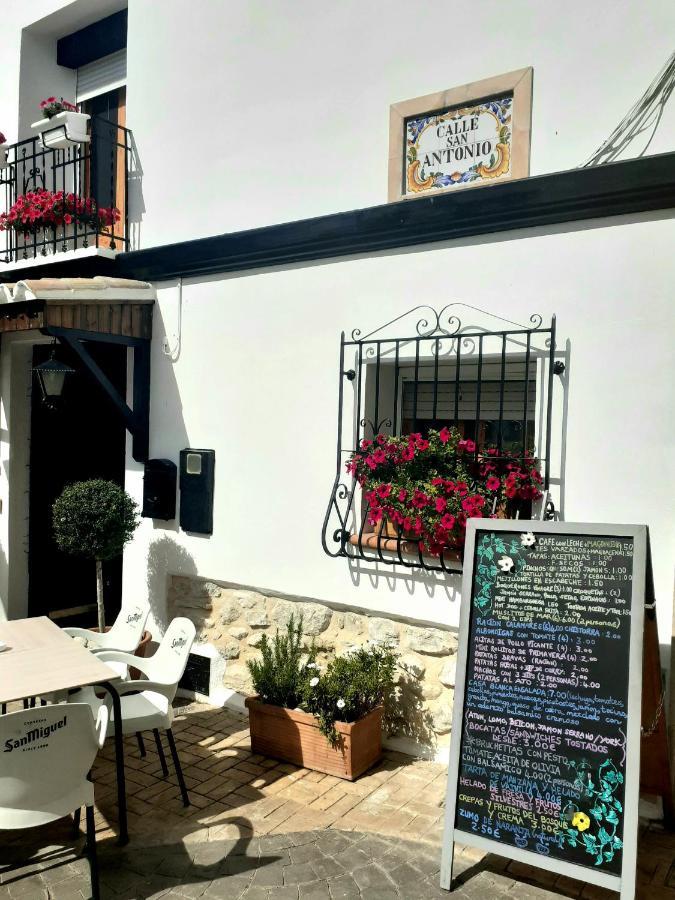 Castell De CastellsCasa Blanca住宿加早餐旅馆 外观 照片